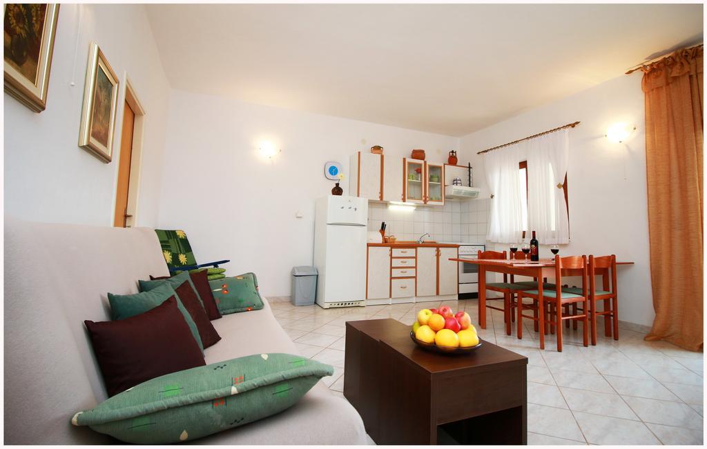 Apartment Benjamin Rogoznica  Exteriör bild