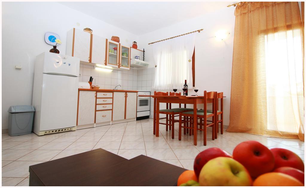 Apartment Benjamin Rogoznica  Exteriör bild
